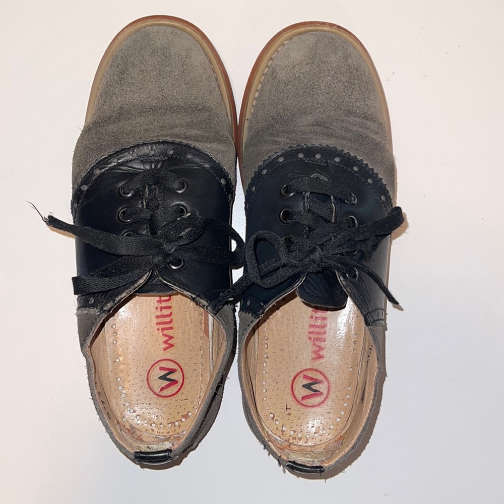 Women’s saddle oxfords